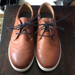 Brown leather penguin dress shoes